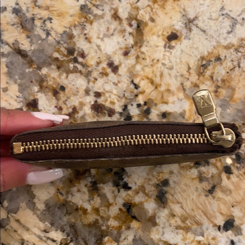 Louis Vuitton Card Holder - Picture 2 of 6